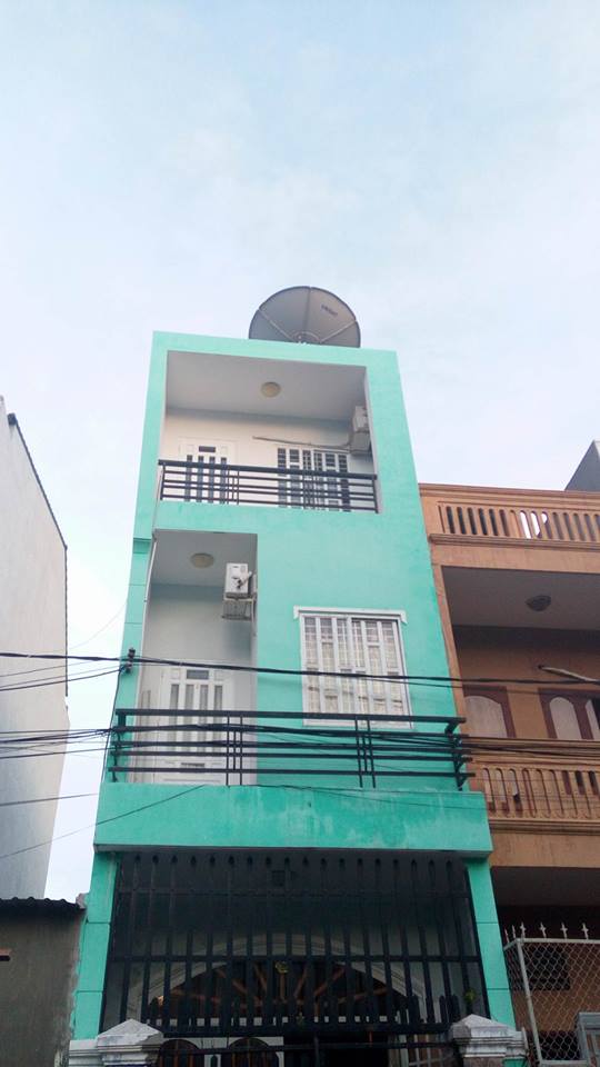 Cho thuê nhà 1 trệt 2 lầu đường Hoàng Văn Thụ.